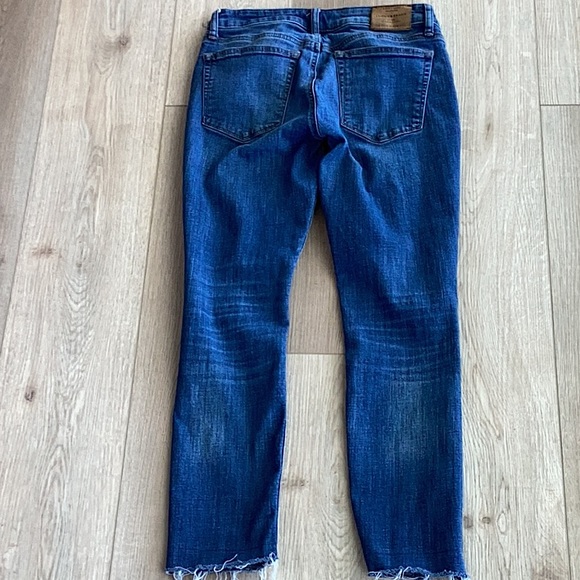 Lucky Brand Lolita Skinny Distressed Crop in Size 2/26 - Picture 10 of 11